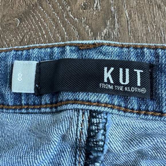 Kut from the Kloth Jeans. Women’s size 8. Light Wash. - Picture 5 of 9